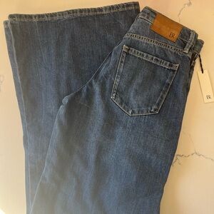 NWT Banana Republic wide leg jeans, super cute